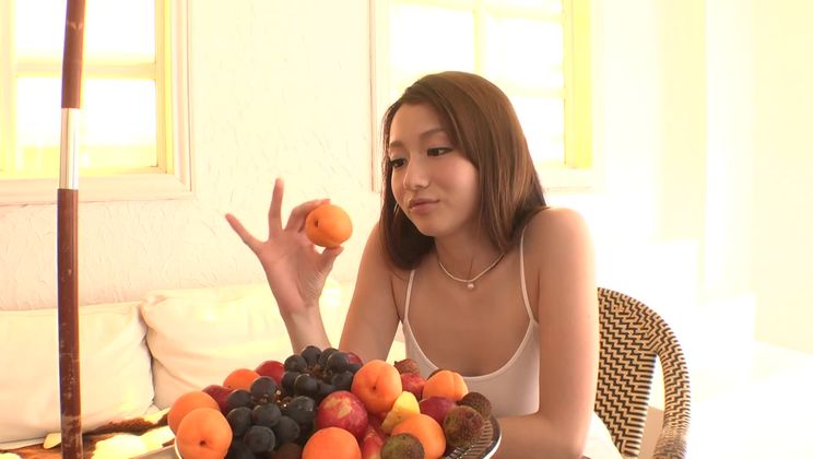 ハンサムな日本人、音羽玲音のハードコアポルノビデオ