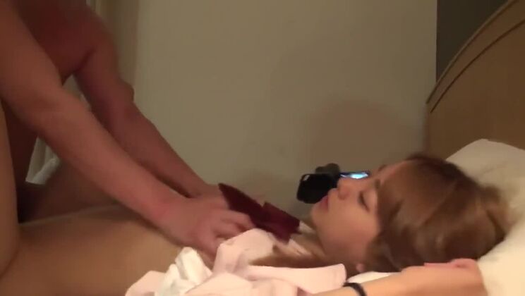 のハードファックビデオの神々しい東洋の娼婦