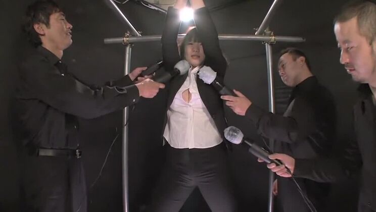 変態セックス映画に出てくる素敵な日本人ビッチ