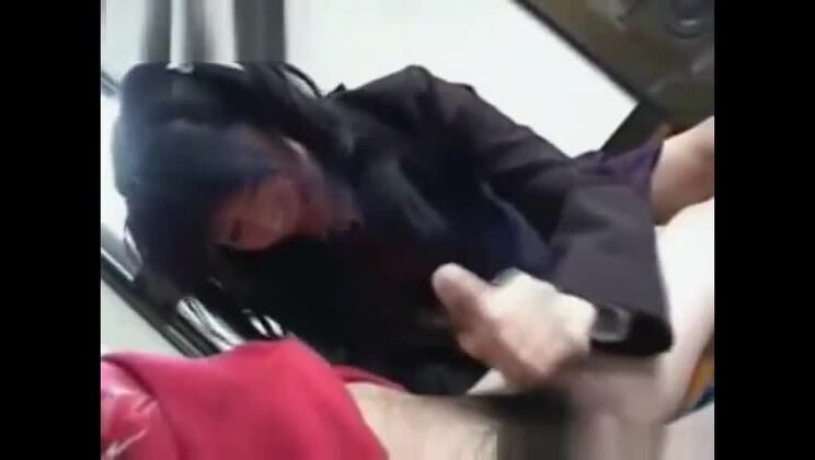 神々しいアジア人女性