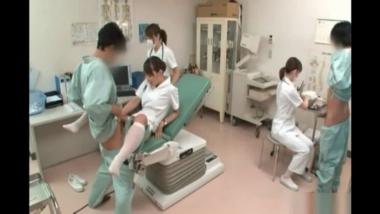 で魅力的な小さな胸の東洋人売春婦美しいアマチュアビデオ