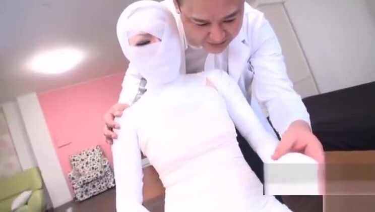 魅惑的な日本人ギャルの美しいフェティッシュセックスビデオ