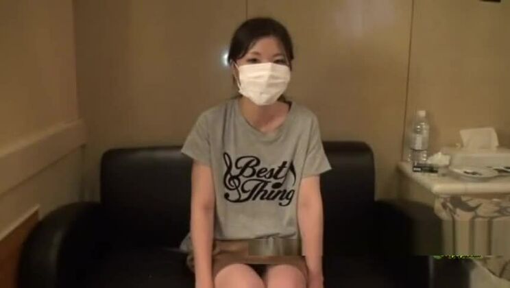 、屋外 JAV ムービーで素晴らしい日本人売春婦 夏川雫