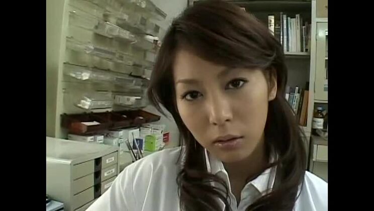 変態セックス映画のハンサムな日本人売春婦信じ