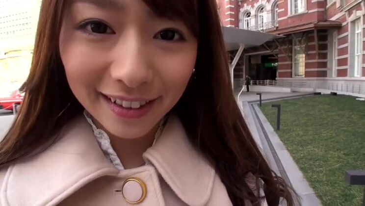 魅力的な日本人女性