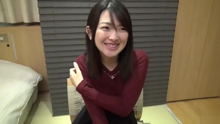 素晴らしいフェチポルノをフィーチャーした魅力的な日本人ギャル