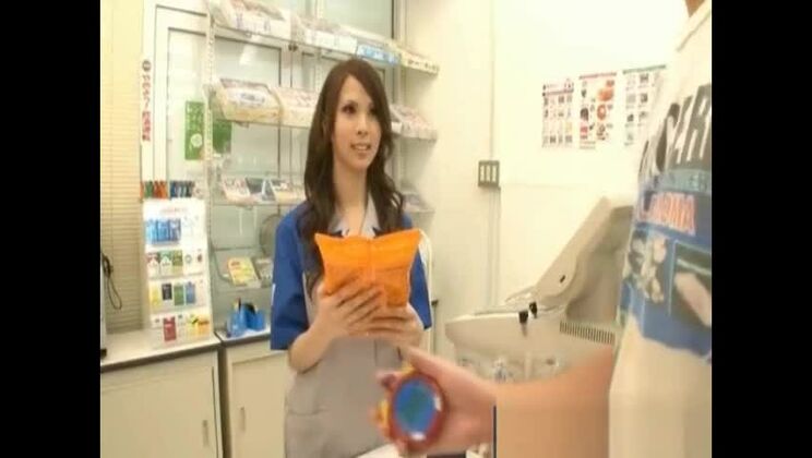 神聖な日本の売春婦が激しくファックされる