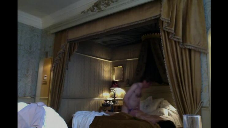 可愛い巨乳の日本人売春婦がプライベートアマチュアXXXビデオに登場