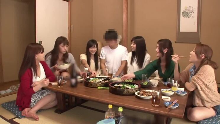 可愛い巨乳の日本人ギャル