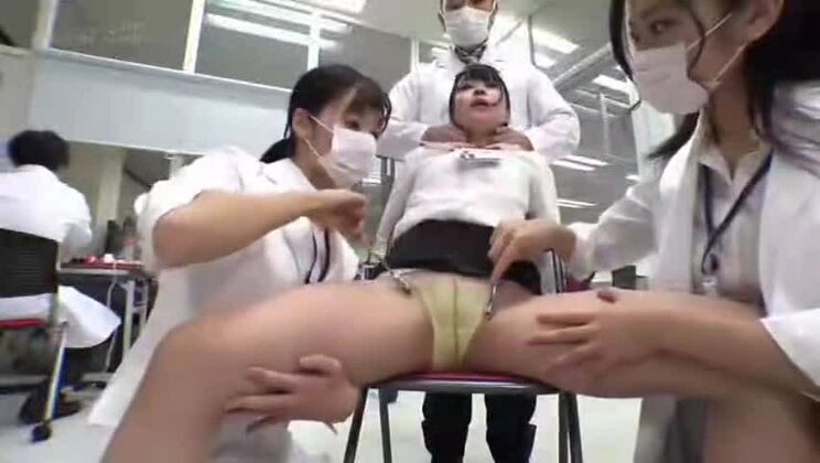 ジューシーな東洋系ギャル