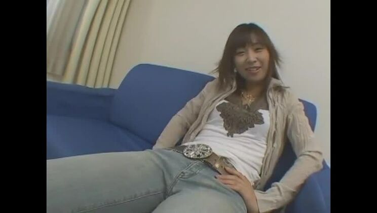 美形の小乳日本人、南沙羅