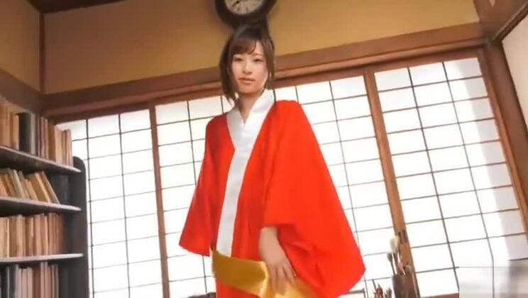 ハニーアジア人女性