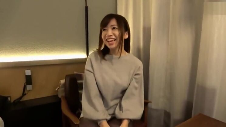 魅惑的な豊満な日本人娼婦