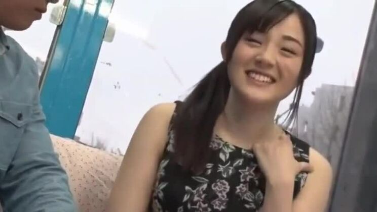 フィーチャー 魅惑的なアジアのハジー 信じられない