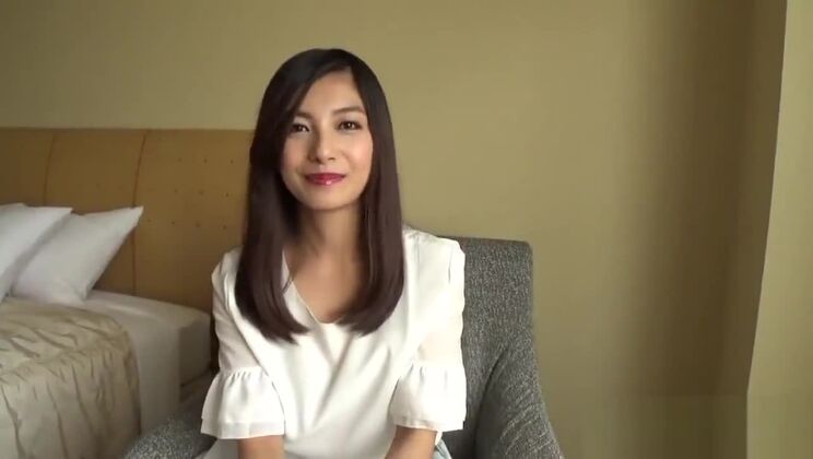 神々しい東洋の少女