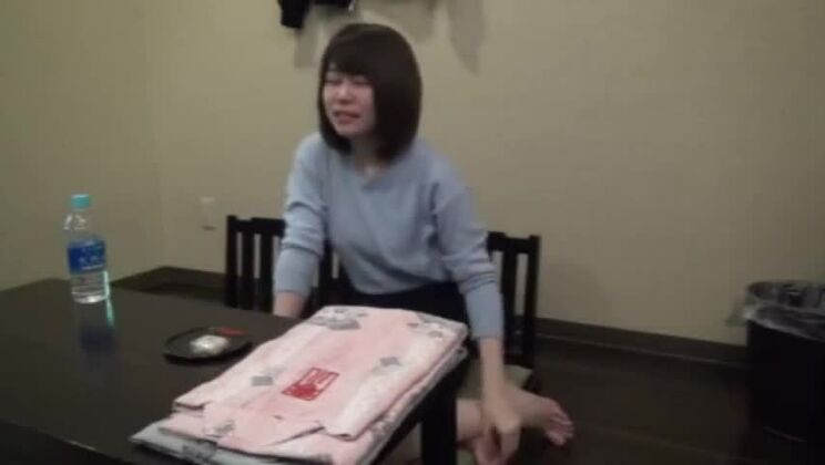 美形の日本人雌犬