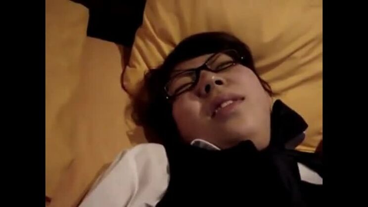 本物の自家製ポルノビデオの楽しいアジア人女性