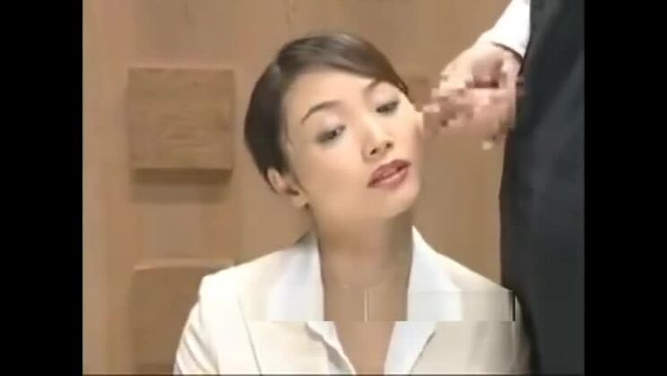 美しいフェチセックスビデオをフィーチャーした