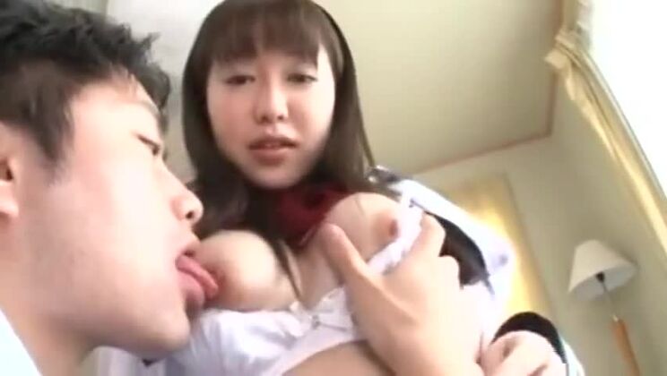 金髪の東洋人ハジーがブッカケアクションを披露