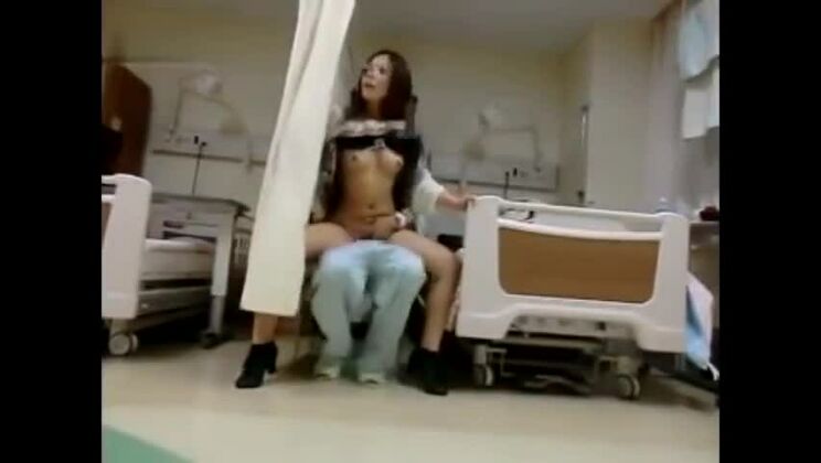 夢に出てくるようなクレイジーな日本のビッチがJAVビデオをチェック