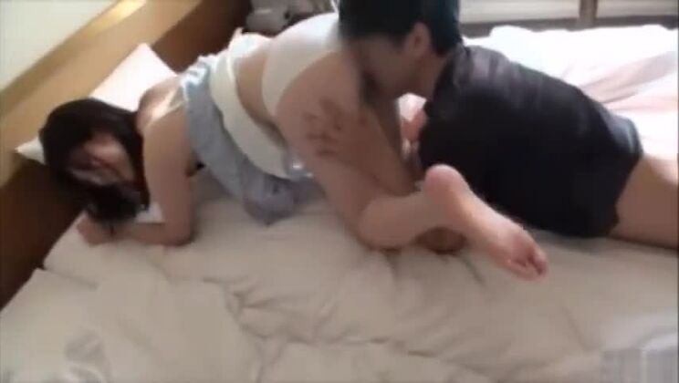 夢に出てくるような素晴らしいJAVビデオで日本人少女の姿をご覧ください