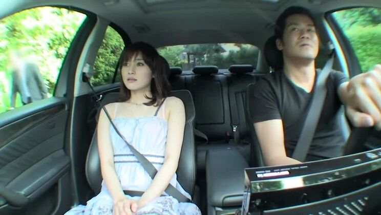 驚異的なアマチュアの日本人美女が指で弄ぶJAV映画