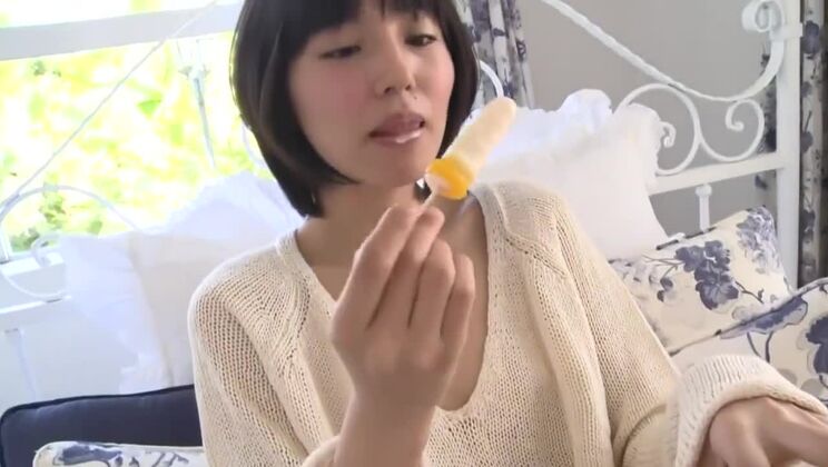 ベッドガールで、見事