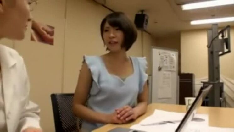 信じられないほどのJAVシーンに登場するホットな日本人売春婦をチェックしてください