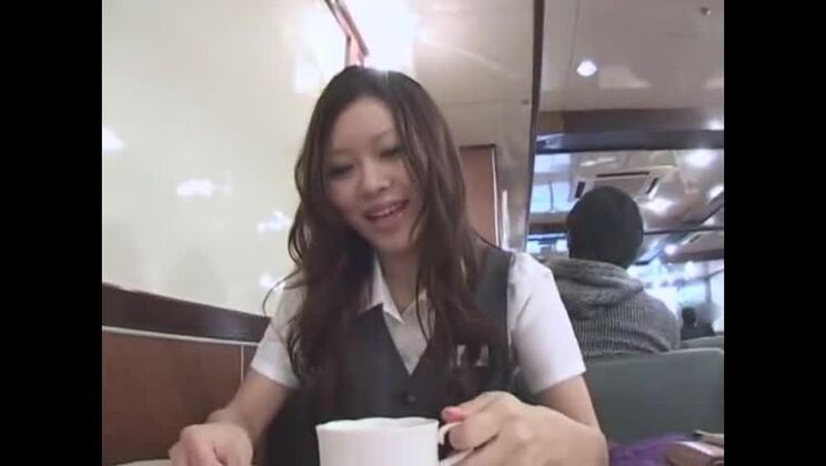 素晴らしい日本のビッチ、工藤玲香が、最もホットな中出しフェチJAVシーンに登場