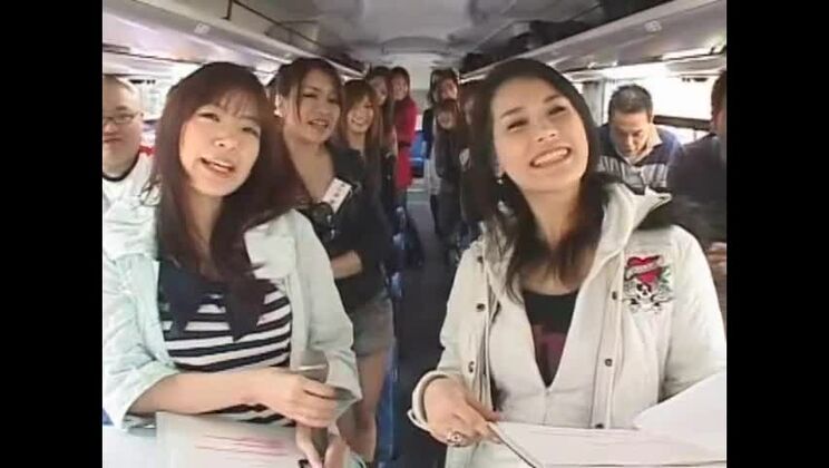 クレイジー日本人ふしだらな女水城奈緒、小澤マリア、赤西涼の興奮した盗撮、指マンJAVクリップ