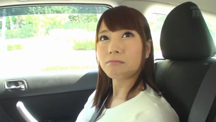 最もホットな日本のビッチ、初川みなみの驚異的な自慰、レズビアンJAVシーン