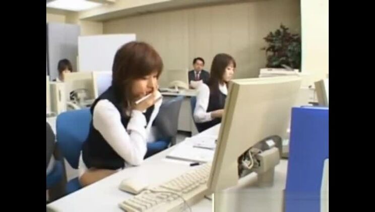 おむつを履いた女の子たち