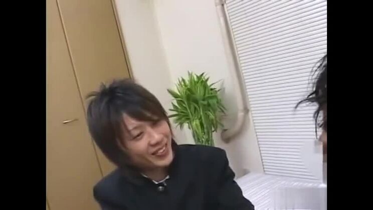 日本のパパのザーメンとアナル舐め