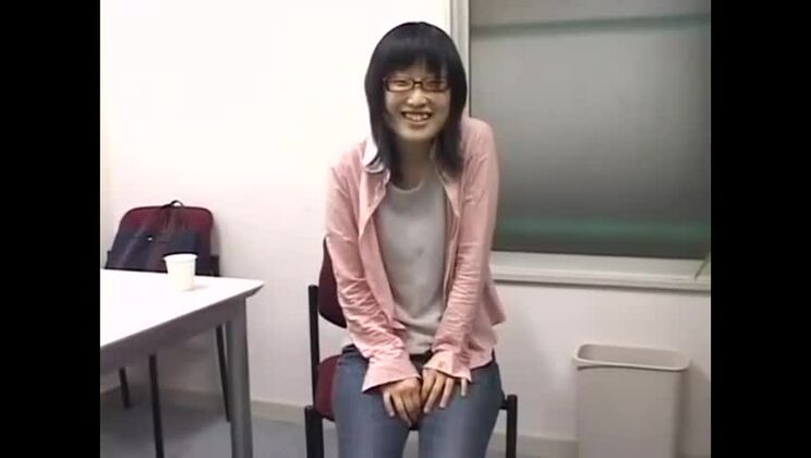 最もホットなxxx映画アマチュアのかわいい子