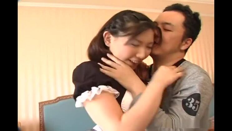 オーラルセックスとおっぱいフェラをする