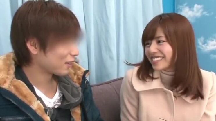 最新のJAVビデオに登場する日本人売春婦があなたの心を虜にする