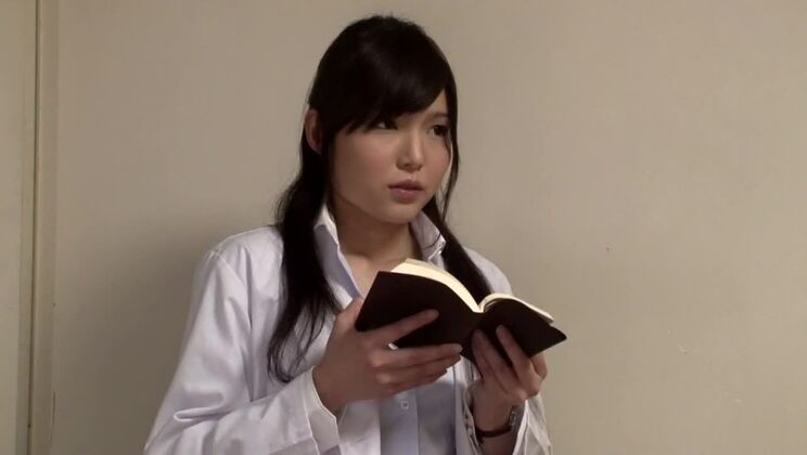 狂気の日本人売春婦が興奮した HD JAV ビデオ