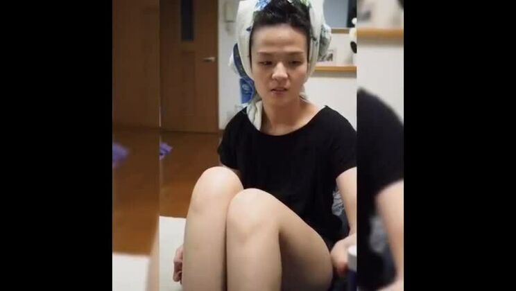 アジア人妻の覗き見