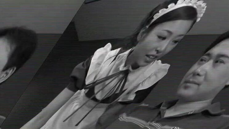 エキゾチックな日本人売春婦が信じられないような公共の場でフェラチオ/フェラJAVクリップを披露