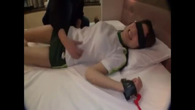 登場 くすぐり日本人