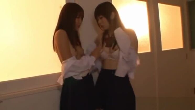 超セクシーな日本の女子高生 パート3