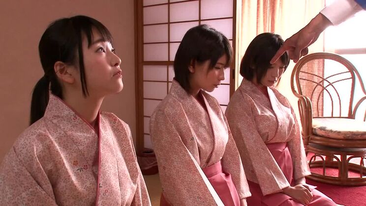 驚くほど検閲されたJAVの指責め、大学生クリップに登場するエキゾチックな日本人少女