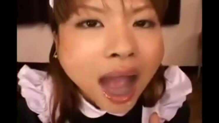 売春婦 日本人メイドがすすり上げる