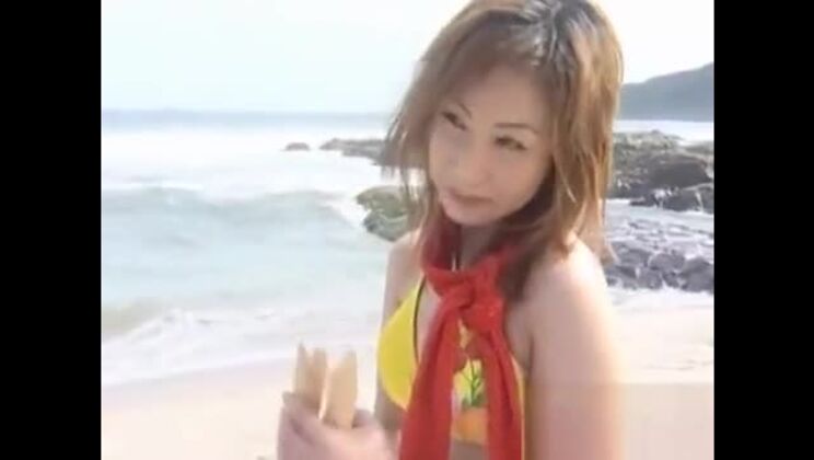 情欲的な恋人マミは大きな牛肉の銃剣でオーガズムに達する