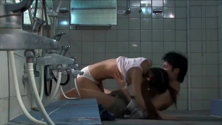 韓国人男性が自身の熱い性体験をすべて共有