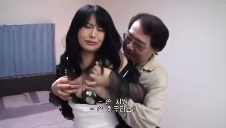 私の妻と義理の叔母と義理の妹の肉小便器