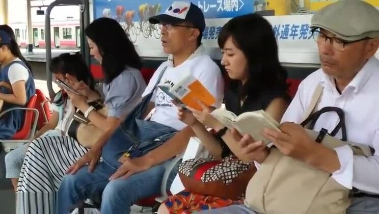 信じられないような日本のクレイジーなポルノビデオ