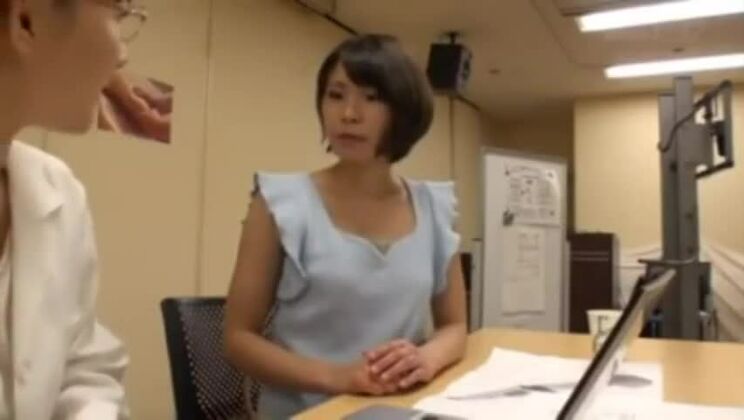 あなただけのために作られた、素晴らしい日本の女の子が登場する驚きのJAVクリップ