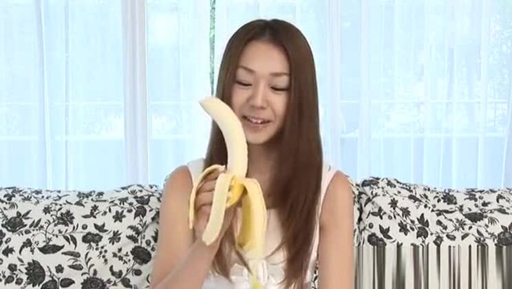 絶妙なアジア人男性のペニスライディング