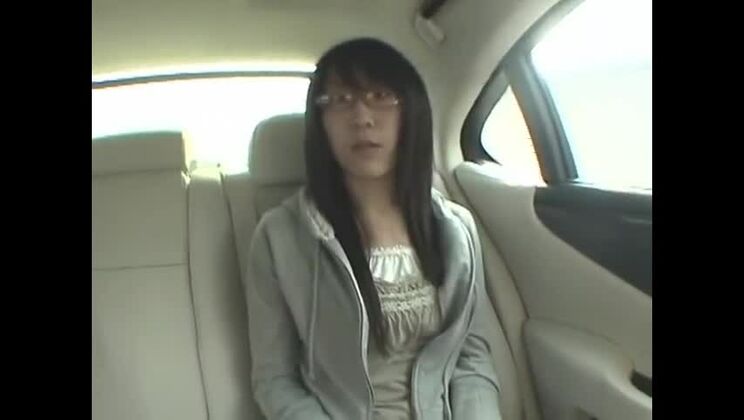 巨乳の日本人少女が出演するJAV映画「クレイジー・スモール・ティッツ」